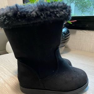 Toddler Girls' Leah Winter Shearling Style Boots - Cat & Jack